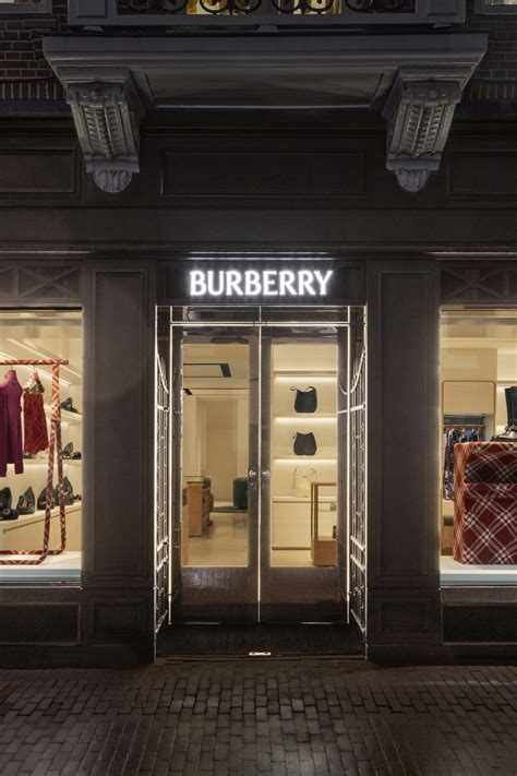 burberry winkel nederland|burberry in amsterdam.